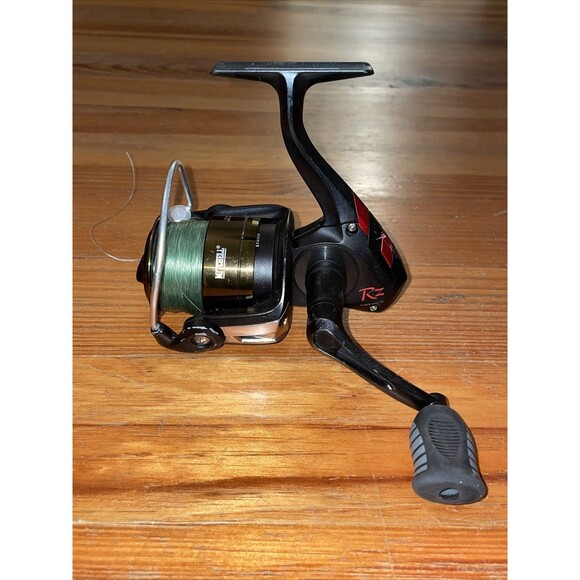Mitchell Avocet RZ Spinning Reel AVRZ 4000 Fishing TESTED - Picture 4 of 14